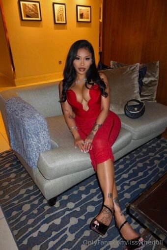 lissythedoll Голі Зливи OnlyFans Фото 21