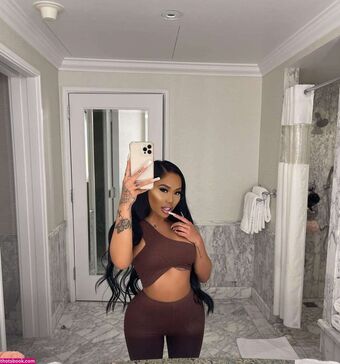 lissythedoll Голі Зливи OnlyFans Фото 24