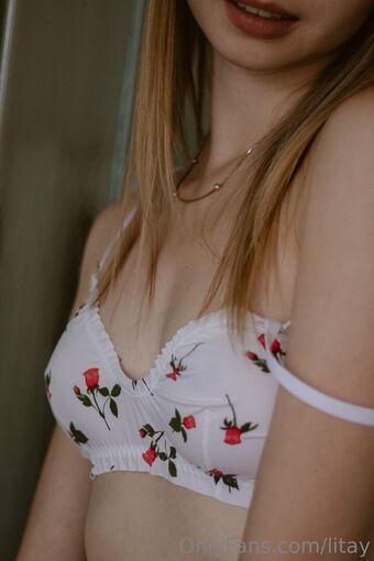 Litay Голі Зливи OnlyFans Фото 36