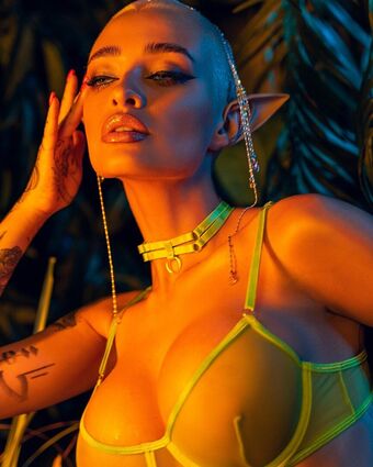 Liya Odesskaya Голі Зливи OnlyFans Фото 14