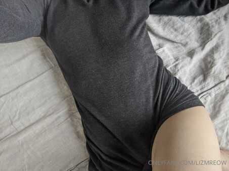 Lizmreow Голі Зливи OnlyFans Фото 39