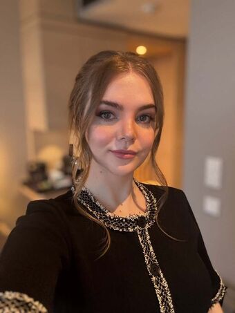 Loeya Голі Зливи OnlyFans Фото 11
