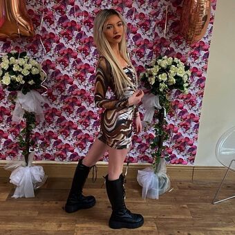 Lolateen18 Голі Зливи OnlyFans Фото 3