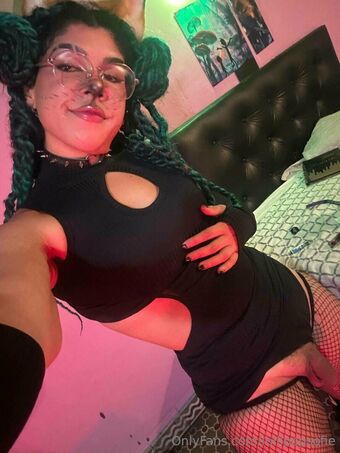lollipopsofie Голі Зливи OnlyFans Фото 20