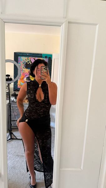 Lorrdell_ Голі Зливи OnlyFans Фото 10
