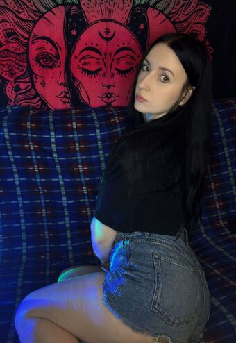 Lsqueen Голі Зливи OnlyFans Фото 74