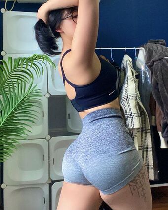 luankehui Голі Зливи OnlyFans Фото 17
