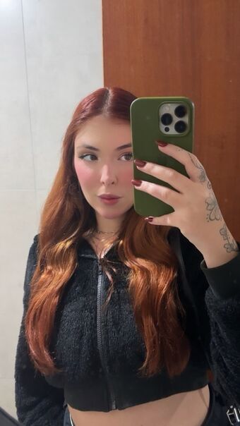 Lubertolla Голі Зливи OnlyFans Фото 19