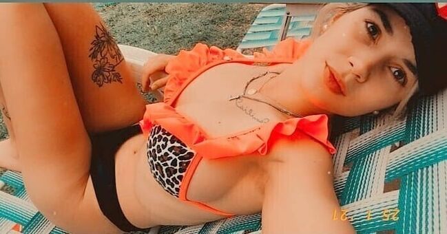 Ludmi Голі Зливи OnlyFans Фото 16
