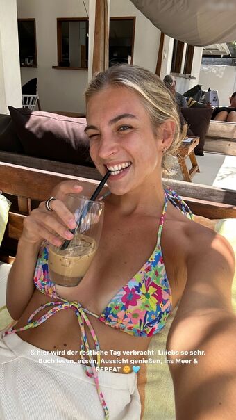 Luisasmiling Голі Зливи OnlyFans Фото 6