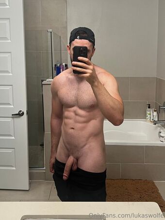 lukaswolfe Голі Зливи OnlyFans Фото 10