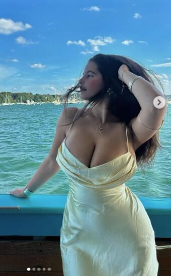 Lunaosantos_23 Голі Зливи OnlyFans Фото 6