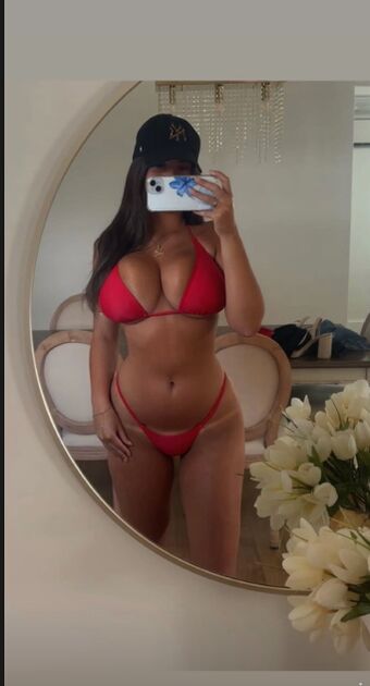 Lunaosantos_23 Голі Зливи OnlyFans Фото 8