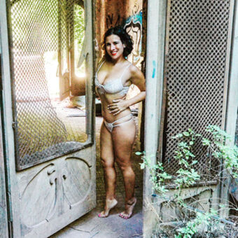 Luz Del Fierro Голі Зливи OnlyFans Фото 68