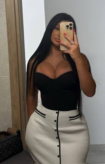 _.lyuda._ Голі Зливи OnlyFans Фото 11