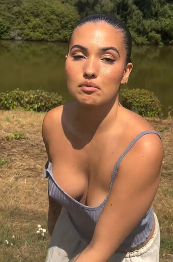 Mabel Голі Зливи OnlyFans Фото 15