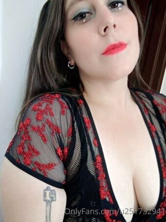 macathompson Голі Зливи OnlyFans Фото 1