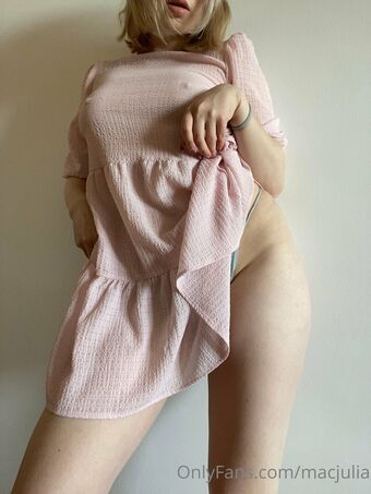 macjulia Голі Зливи OnlyFans Фото 14