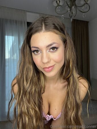 madisonner Голі Зливи OnlyFans Фото 9