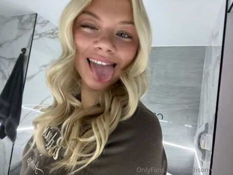 madisonrobbiex Голі Зливи OnlyFans Фото 3