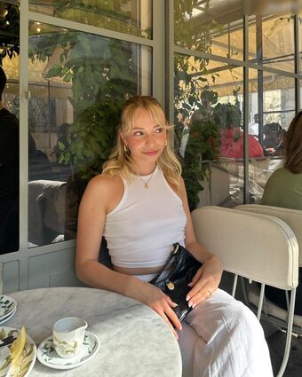 madlinee Голі Зливи OnlyFans Фото 5