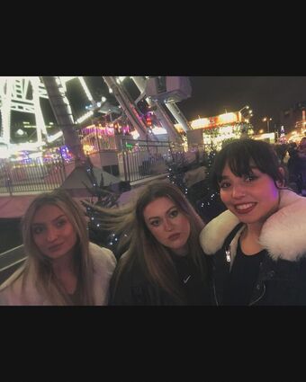 Madyson Голі Зливи OnlyFans Фото 13