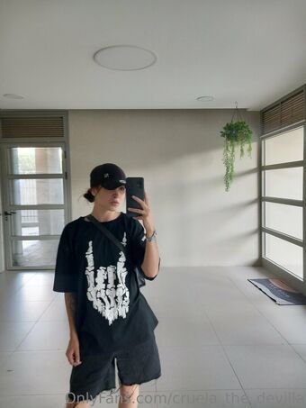 Mala Devilla Голі Зливи OnlyFans Фото 12