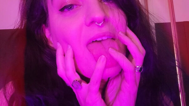 Malasmr Голі Зливи OnlyFans Фото 4