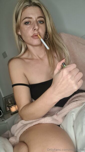 maloryfox Голі Зливи OnlyFans Фото 10
