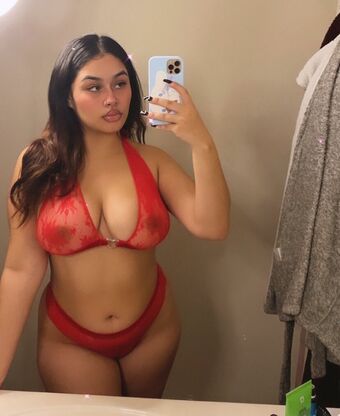 mami Голі Зливи OnlyFans Фото 15