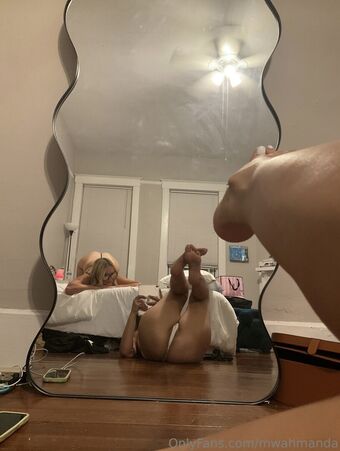 Manda Голі Зливи OnlyFans Фото 19