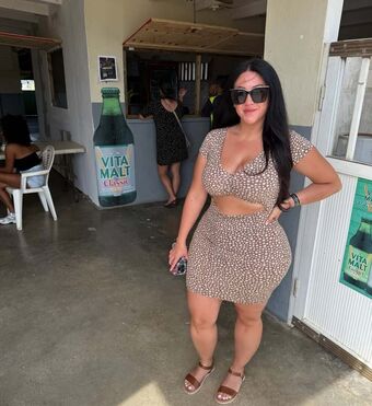 mandy_e16 Голі Зливи OnlyFans Фото 3