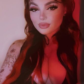 Marcelinepixie Голі Зливи OnlyFans Фото 4