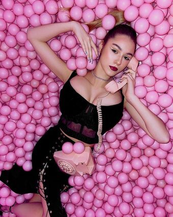 Margo Голі Зливи OnlyFans Фото 8