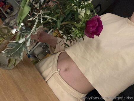 margofieldsx Голі Зливи OnlyFans Фото 16