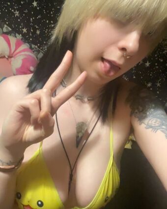 MariaChu Голі Зливи OnlyFans Фото 5