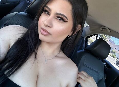 Mariah Голі Зливи OnlyFans Фото 35