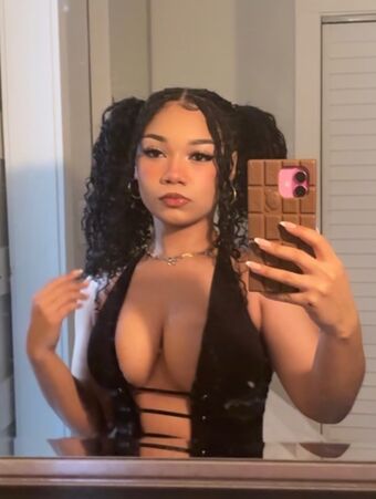 mariiiisel Голі Зливи OnlyFans Фото 117