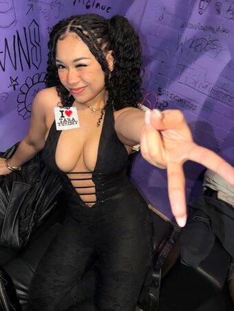 mariiiisel Голі Зливи OnlyFans Фото 118