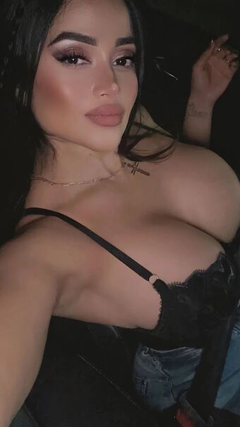 Maritza Голі Зливи OnlyFans Фото 24