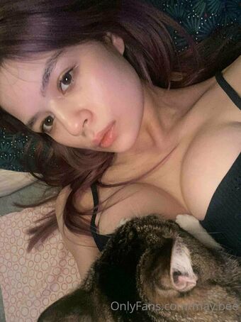 May Bee Голі Зливи OnlyFans Фото 12