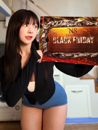 _may.e 은지 Голі Зливи OnlyFans Фото 31