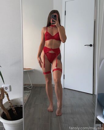 mayalis Голі Зливи OnlyFans Фото 6