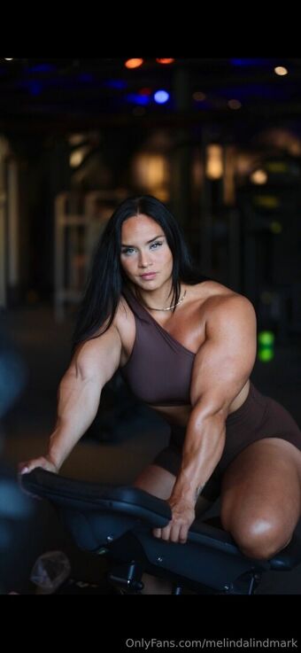 melindalindmark Голі Зливи OnlyFans Фото 7