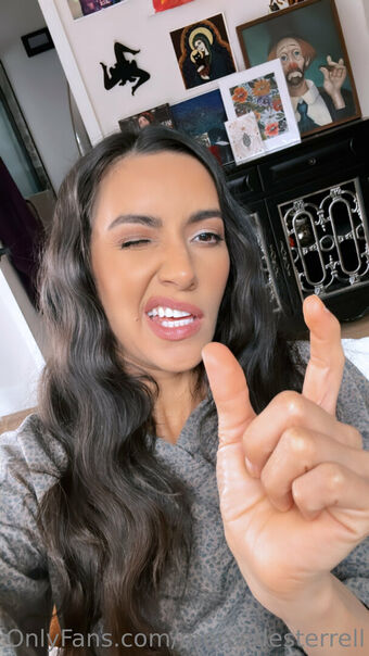 mercedesterrell Голі Зливи OnlyFans Фото 16