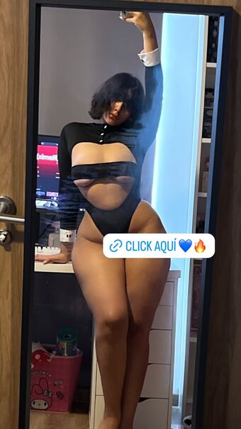 merryfocking Голі Зливи OnlyFans Фото 5