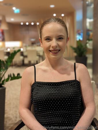 mia_ganz_privat Голі Зливи OnlyFans Фото 37