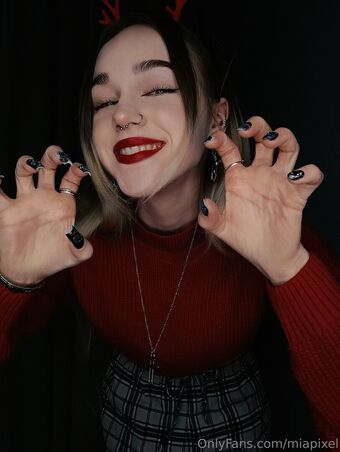 miapixel Голі Зливи OnlyFans Фото 3