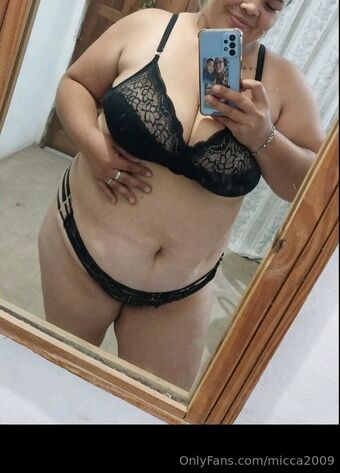 micca2009 Голі Зливи OnlyFans Фото 5