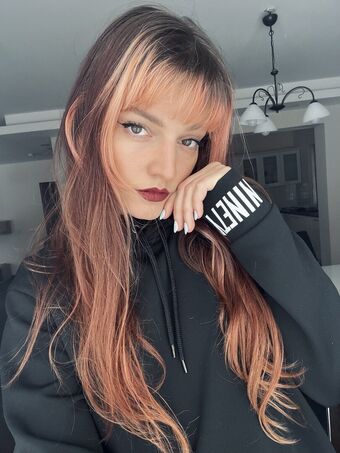 Michellemoon Голі Зливи OnlyFans Фото 3